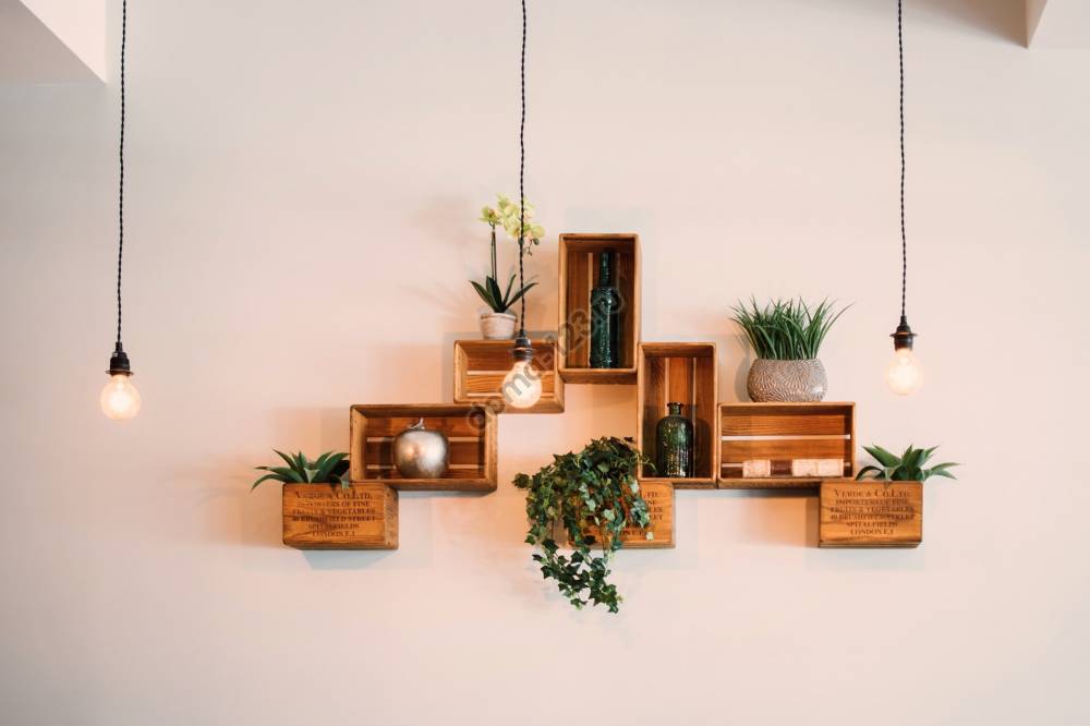 crates-mounted-on-wall-1090638